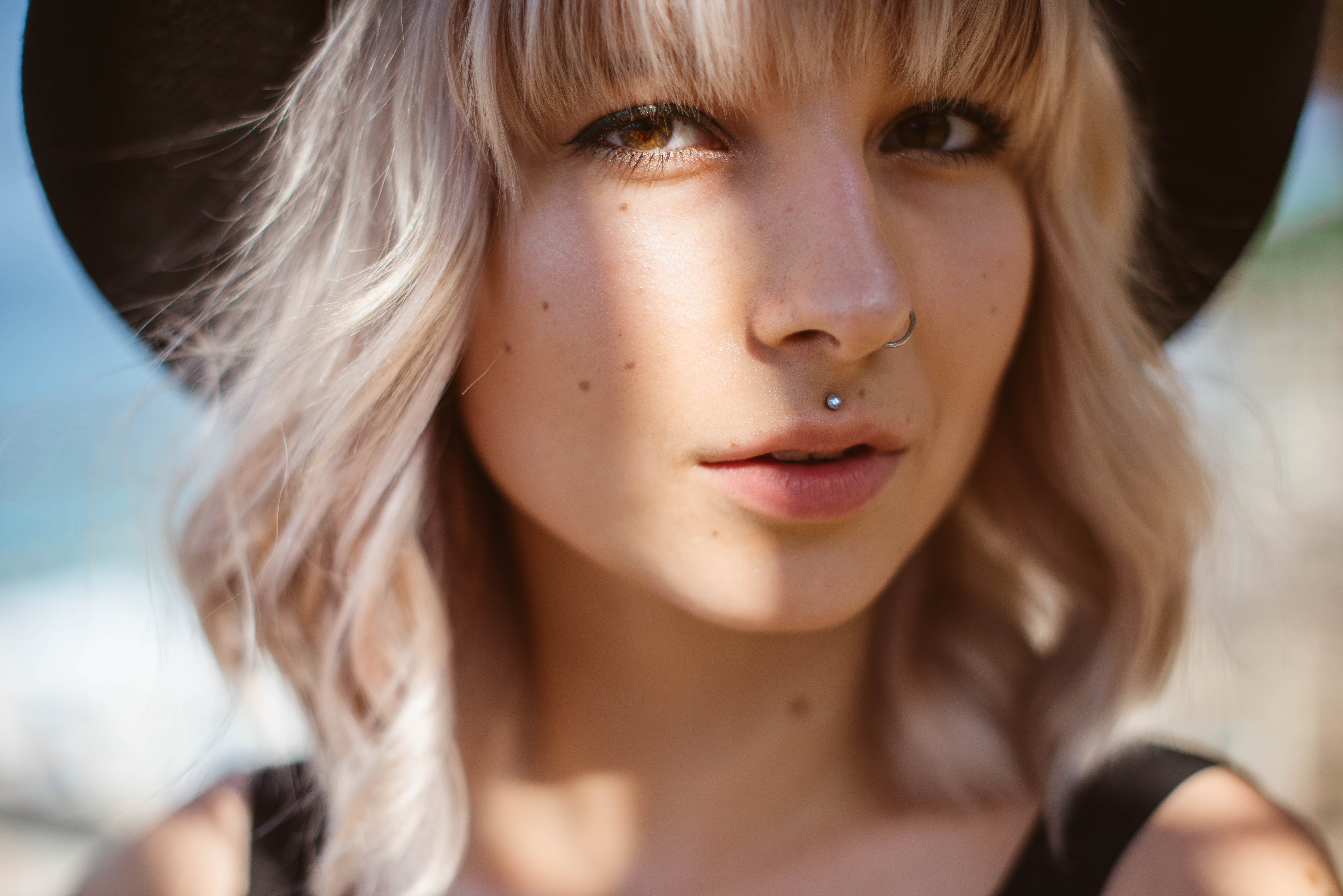 Pollution-Proof Your Skin: Daily Habits + Cleanser Choices That Help